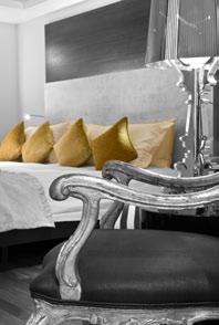 THE ROYAL SUITE A cult of luxury and elegance The most luxurious Royal Suite in Bucharest Sets new standards