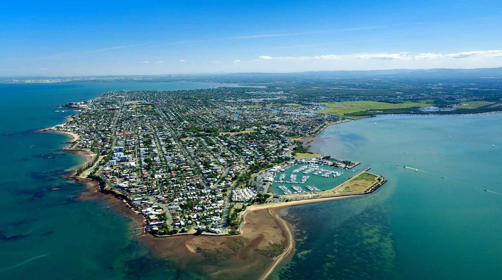 Waterside living with everything in reach Brisbane Airport - 26min Suttons Beach Redcliffe Jetty Margate Beach Redcliffe Retail & Dining Precinct Redcliffe Hospital Brisbane CBD - 35min Houghton