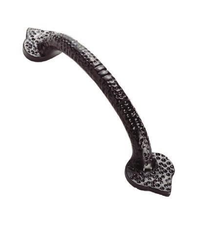 Traditional Pull Handles FTD5542 Hammered Effect Handle FTD5542 128 154 28 25 For matching cupboard knob see P51.