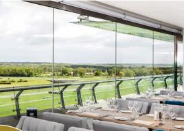 Famous around the World for its fashion and fine dining, Royal Ascot hospitality tickets and private boxes offer a dazzling