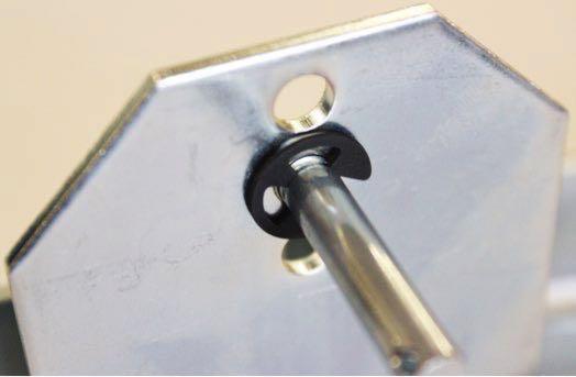 Make sure the E-Clip is in the small indent in the pivot pin.