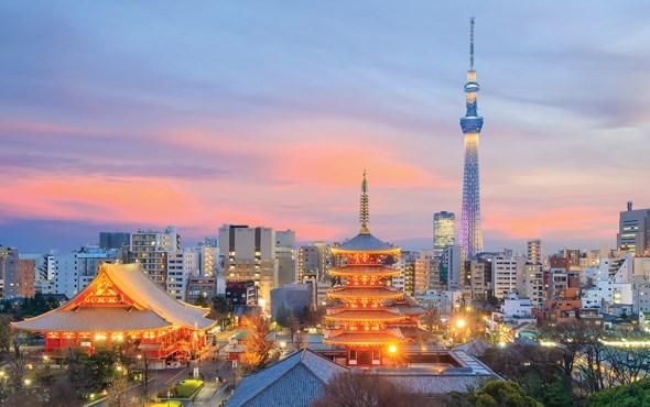 'L'Austral,' with no more than 199 guests for optimal comfort Travel with peace of mind knowing all gratuities, shore excursions and bar drinks are included Discover Japan in a way only possible by