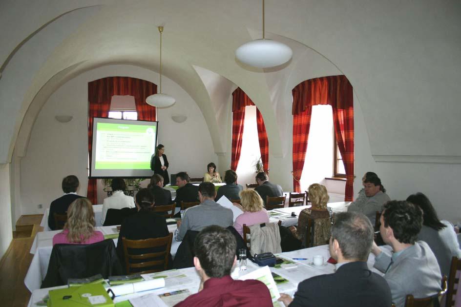 Picture from the seminar discussion The target group were hotels and pensions in middle Bohemia region covering Prague, with size of 20-120 beds.