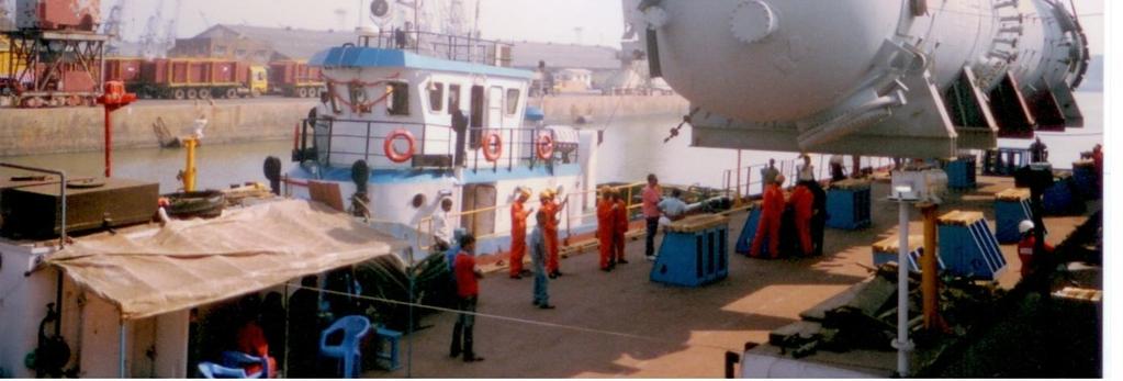 RO-RO OPERATIONS FOR HEAVYLIFT FOR RELIANCE INDUSTRIES LIMITED, HAZIRA THROUGH URMILA S OWN JETTY AT HAZIRA. In February,09 we have handled Oxy Rector having dimension 31.63m x 5.0m x 5.