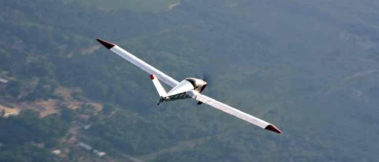 The Xenos: More than a Motorglider Roger Tanner, EAA 236432 E AA and the sport aviation community have been the foundation for an incredible amount of innovation over the years, and its members are
