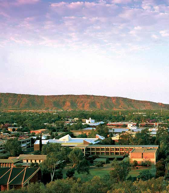 ACE SPRNGS Framed by the MacDonnell Ranges and an intense desert landscape, the township of Alice Springs is Australia s most famous Outback town.