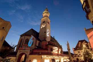 MAGIC OF ADVENT REGION HALL-WATTENS MAGIC OF ADVENT 24 th NOVEMBER TO 24 th DECEMBER 2017 RESPECTIVELY 23 rd NOVEMBER TO 24 th DECEMBER 2018 The medieval town of Hall in Tirol cuts an especially