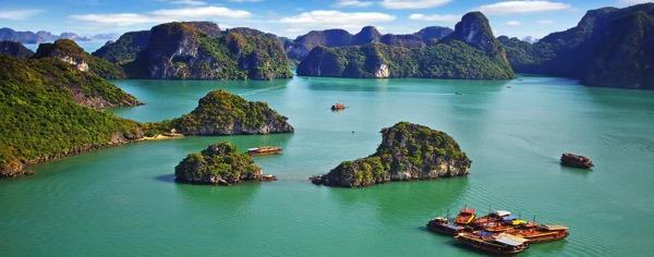 I.5. Hanoi - Excursion to Halong bay by road, full day cruise tour Tour code GEF- HAN05 Depart from Hanoi in the morning for Halong Bay, Viet Nam s famous natural wonder.