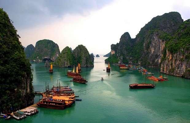 pillars, Ha Long Bay is one of Vietnam s first UNESCO
