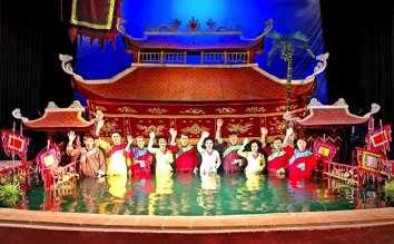 Water puppet shows)