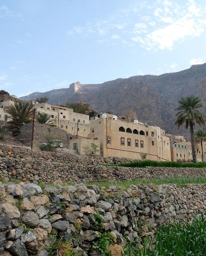 DAY 07: JABEL AKHDAR - WADI BANI AUF NAKHL RUSTAQ MUSCAT RETURN RENTAL CAR **4WD** Breakfast at the hotel and check out 08:00 am start your journey from the hotel WADI BANI AUF AND THE VILLAGE OF