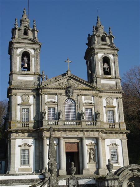The "Bom Jesus do Monte" (Good Jesus of the Montain) Sanctuary is located in the