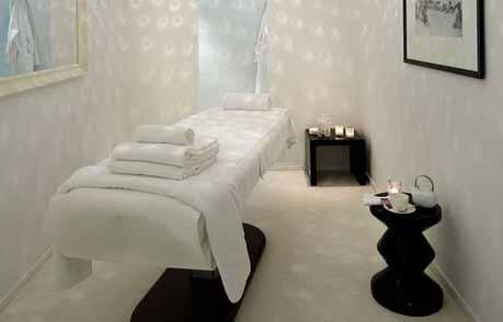 Let your soul be carried into utter space of ONE Uluwatu s signature Spa