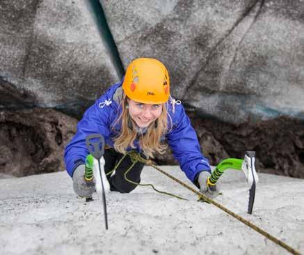A fun adventurous combo Introduction to ice climbing A memorable experience On this glacier adventure, we combine our popular glacier walk with an easy introduction to ice climbing.