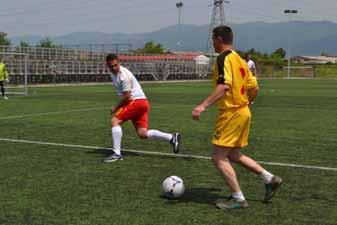 Тренер на екипата на Мобилност Македонија за овој натпревар беше нашиот прославен фудбалски ас, Кирил Дојчиноски.