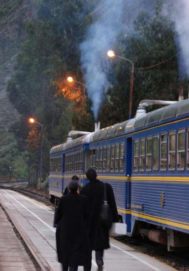 !! and I ll take the train to come back at 7:00 p.m. so I ll be back in Cusco at 10:30 p.m. Example 3: I don t like to get up early and return late, I decide to leave at 6:45 a.m. I ll arrive in Machupicchu at 11:30 a.