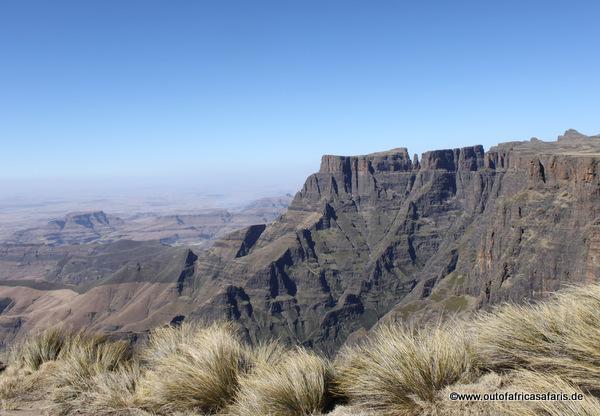 Day 9: Drakensberg We leave Lesotho and venture towards one of the most beautiful areas in South Africa, the Natal