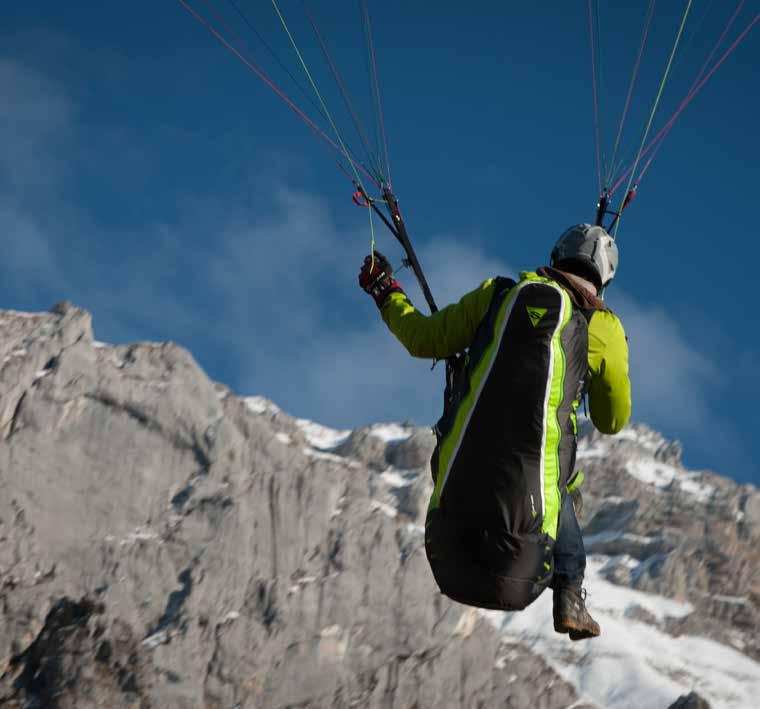 Thank you for choosing the ALTIRANDO3 harness. We are glad to be able to share our common paragliding passion with you.