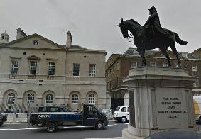 3. Horse Guards (You should now be outside Horse guards. It is just after the statue in the picture to the right.