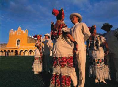 Discover historic towns and archaeological sites that tell the epic history of the friendly mestizo population.