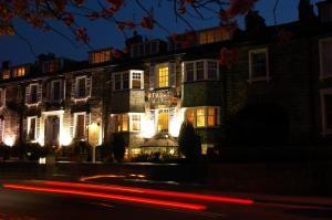 Old Swan Hotel The Old Swan is a prestigious hotel in the heart of Harrogate within walking distance of local attractions including the Harrogate International Centre, Valley Gardens, local bars and
