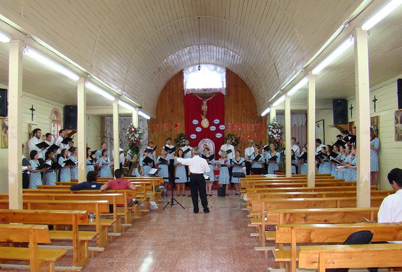Mass and short performance post-mass at Parroquia