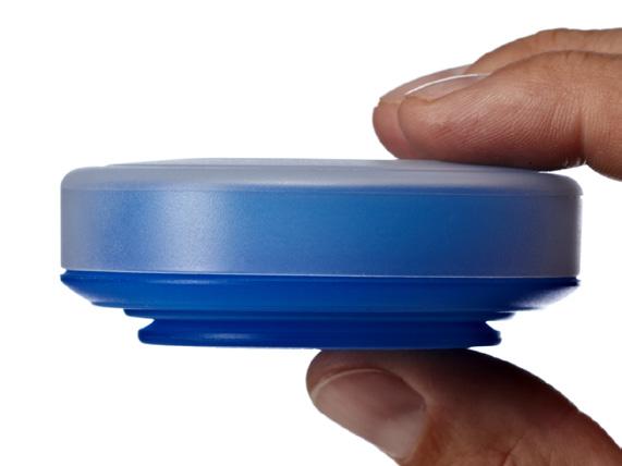collapsing cup: leakproof, hygienic, easy-to-clean and ultra-compact Larger
