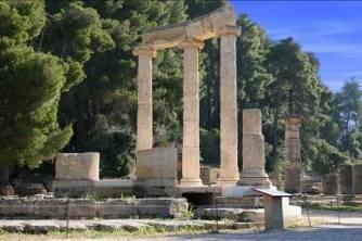 Olympia is an unspoiled, tranquil, lush green valley of wild olive and plane trees, spread beside the twin rivers of Alpheus (the largest in Peloponnesus) and Kladhios, and overlooked by the pine