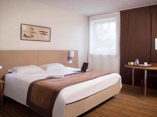 Mercure Paris Roissy Charles de Gaulle 3 Allee du Verger, Roissy-en-France, Val-d'Oise, 95700 France View hotel Map and directions Reservation dates Oct 23, 2016 - Oct 24, 2016 Itinerary #