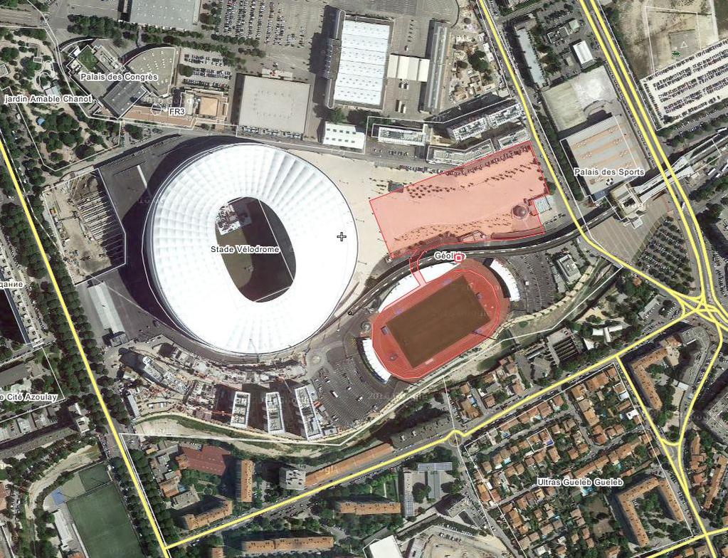 Prvi stupanj pročišćavanja Drugi (biološki) stupanj pročišćavanja Slika 2.7: Primjer smještanja UPOV-a ispod sportskog objekta (stadiona) UPOV Géolide (Marseille, Francuska, 1,6 mio ES).