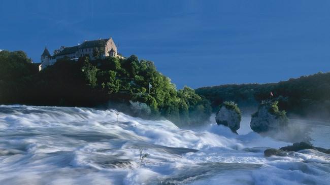 ACTIVITIES 3/4 Excursion to Rhine Falls To stand high above Europe's largest waterfall, feeling the roar and vibration of the water over one's entire body - this can be experienced at the Rhine Falls