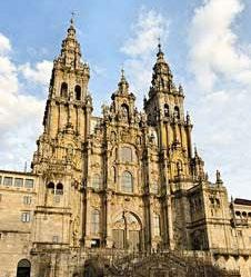 DAY 7-43KM - CYCLE FROM ARZUA TO SANTIAGO DE COMPOSTELA! This is it! Only 43 kilometers separate you from your goal.