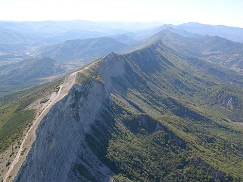 1.8 Flying Site Chabre is a south easterly facing ridge situated close to LaragneMonteglin, in the Sisteron region of France. The take off elevation is 1300m and the landing field elevation is 735m.