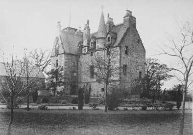 Haggs Castle: 1500 s Built by Sir John Maxwell the 12 th and was home to generations of the Maxwell family.