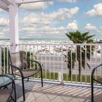 Direct Gulf Front Condo w Resort Pools & Hot Tubs - Steps to Beach Summary 2 Bedroom, 1.
