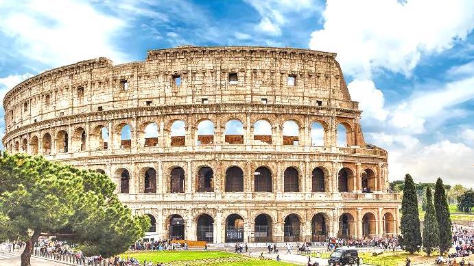 ROME MONDAY, JULY 16 Your sightseeing tour this morning takes you to Vatican City including visits to the Vatican Museum and Gallery and the Sistine Chapel with Michelangelo s magnificent frescoes.