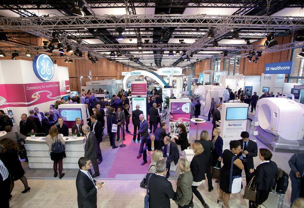 YOUR EXHIBITION AREA z THE FORUMS > 8 400 m² of space that can be divided up with moveable partitions to create 6 smaller areas > Cocktail receptions for up to 7,000 people, conferences up to 6,000
