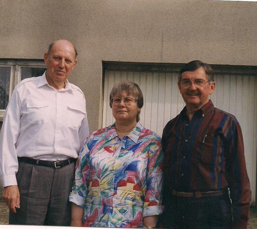 Gunther, Irmgard and Bill Irmgard, Gunther and Isabel Wednesday, May 24, 1995 Leaving Heusweiler Hof, we drove on the Pirmasens,