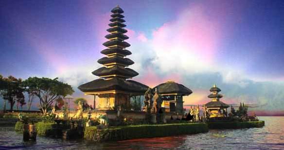 Pura Ulundanu Bedugul, Bali Visa Preferred Merchants Visa Bali