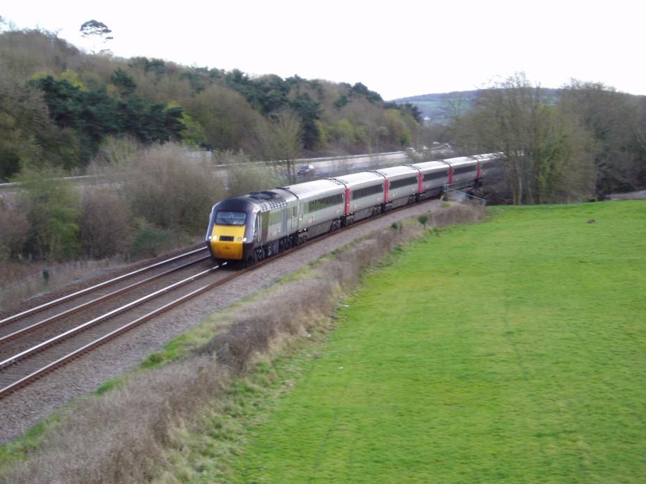 HST approaches Cullompton on Saturday 9 th April 2016. More High Speed Train units such as this should be allocated to CrossCountry.