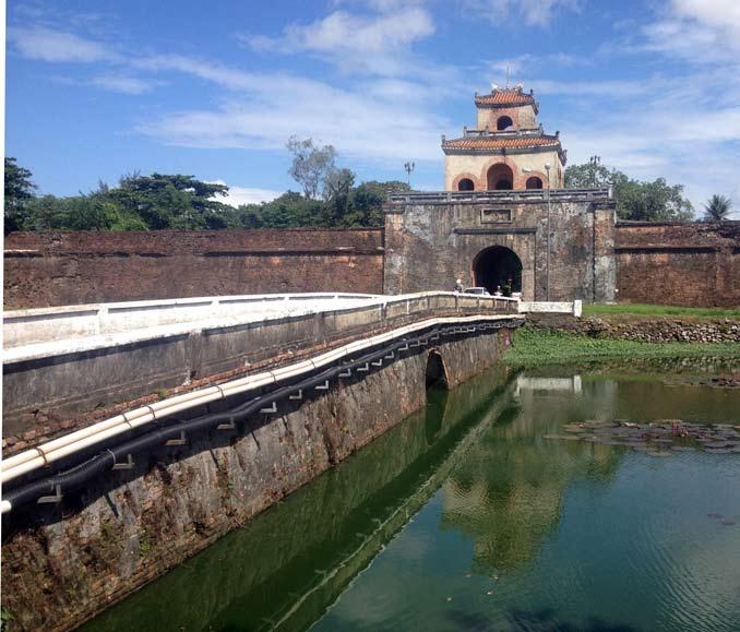 The walled gateway into the Imperial City is very impressive, being fortified by an enormous moat.