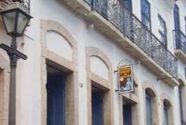 Located in the middle of the historical centre of São Luís in a restored colonial