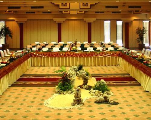 4.1. Conference Rooms The opening of the EcoMod conference and the plenary sessions (Wednesday morning and Friday afternoon) will take place at Bintang Bali Ball Room.