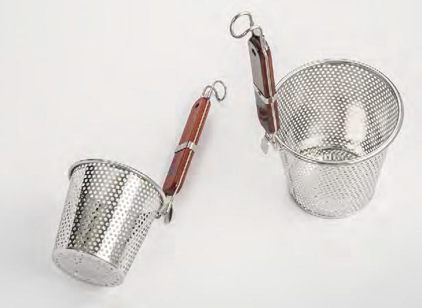 STRAINERS 186-188 STRAINER W/HANDLE GRIP Features a long bamboo style handle to keep hands away from heat. Handle also provides an easy and comfortable grip to keep a firm hold.