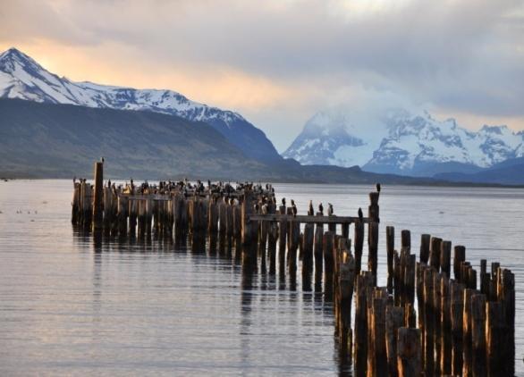 This city is located on the southernmost end of the country, by the Canal Señoret shore, between Almirante Montt Gulf and Last Hope Sound, in the XII Magellan Region, and the Chilean Antarctic.