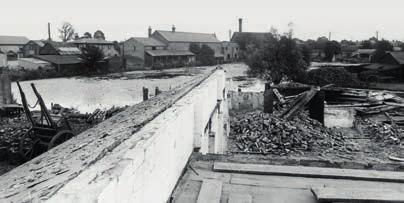 lime and timber. One of the canal basins was filled in in 1903, having originally occupied the area of lawn in front of the theatre.