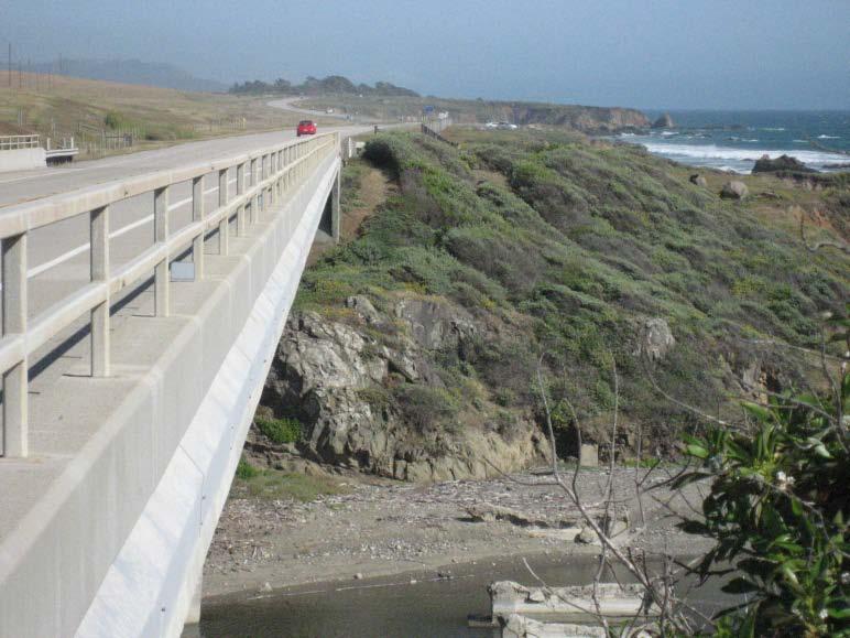 Opportunities & Constraints SEGMENT 3: San Simeon Point to Cambria Area of Interest Site Photos The bridge at Little Pico Creek provides nice