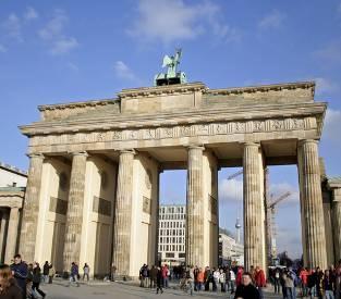 Day 7 BERLIN Berlin City Tour Brandenburg Gate Checkpoint Charlie Berlin Wall Board your motorcoach with your local English-speaking tour guide for an overview of Berlin s major sights.