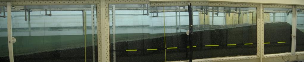 hjá Canadian Hydraulics Centre í Ottawa í Kanada þar sem stofnunin hefur yfir að ráða 97 metra langri öldurennu (Auður Atladóttir 2008).