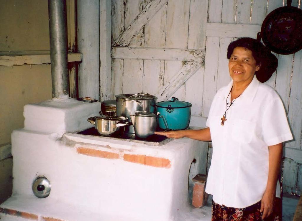 The Justa Stove TWP and AHDESA have built more than 8,000 Justa stoves in Honduras since 1999.